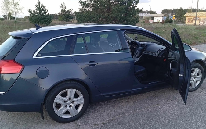 Opel Insignia cena 19300 przebieg: 320000, rok produkcji 2009 z Tuchola małe 56